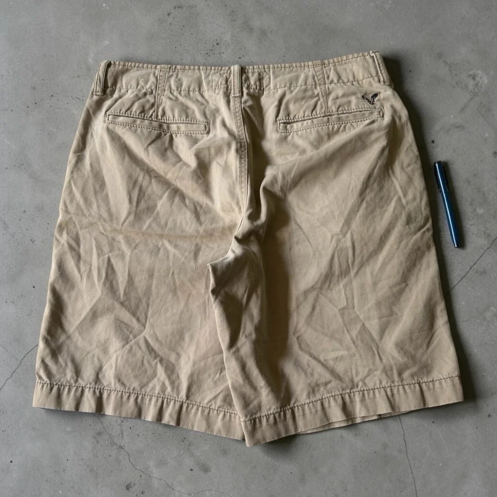 American Eagle Outfitters Men's Classic Beige Cotton Cargo Shorts Button Pockets